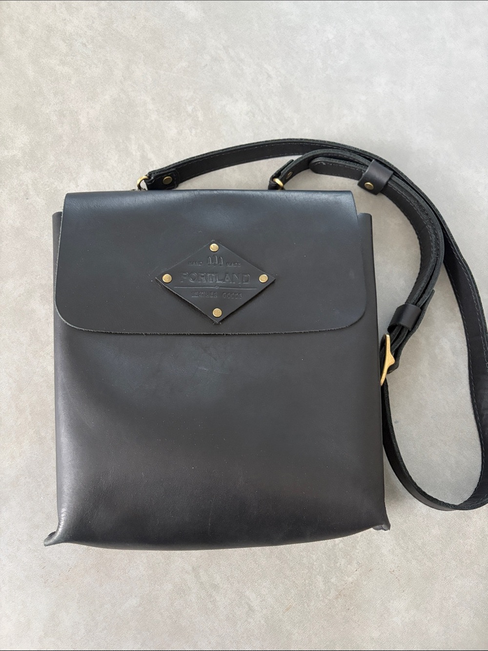 Portland Leather Goods Black Crossbody Bag - Picture 3 of 9